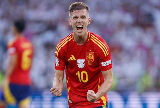 1720217419966028867.jpg 2160075327-612x612.jpg